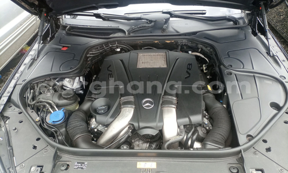 Ra Àlòkù Mercedes‒Benz S-klasse AMG Black Ọkọ̀ in Accra ni Greater Accra Ra Àlòkù Mercedes‒Benz S-klasse AMG Black Ọkọ̀ in Accra ni Greater Accra