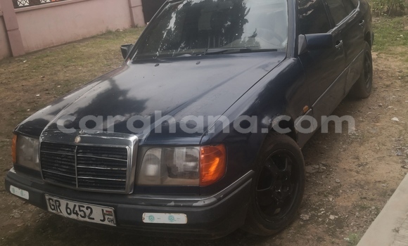 Buy Used Mercedes-Benz E200 Blue Car in Kumasi in Ashanti Buy Used Mercedes-Benz E200 Blue Car in Kumasi in Ashanti