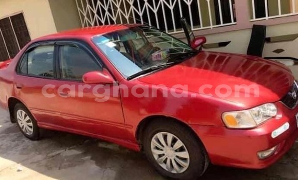 Sayi Na hannu Toyota Corolla Red Mota in Accra a Greater Accra