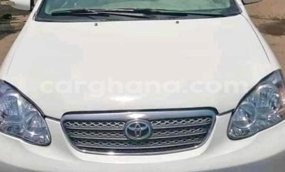 Ra Àlòkù Toyota Corolla funfun Ọkọ̀ in Accra ni Greater Accra Ra Àlòkù Toyota Corolla funfun Ọkọ̀ in Accra ni Greater Accra
