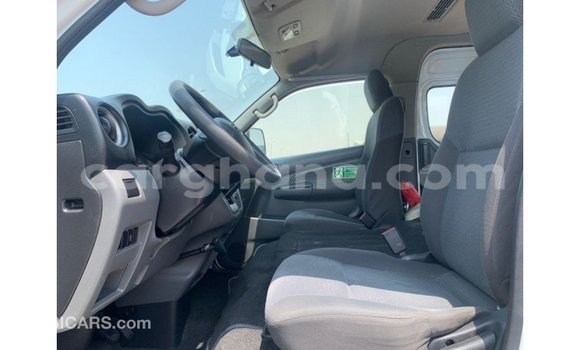 Ra Imported Nissan Urvan funfun Ọkọ̀ in Import - Dubai ni Ashanti Ra Imported Nissan Urvan funfun Ọkọ̀ in Import - Dubai ni Ashanti