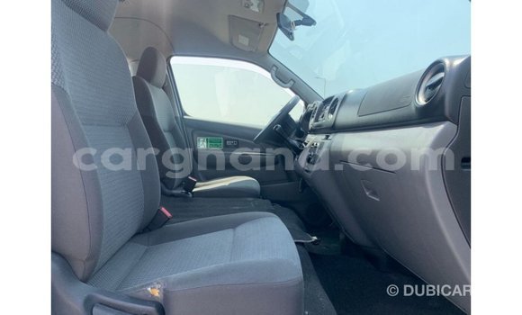 Ra Imported Nissan Urvan funfun Ọkọ̀ in Import - Dubai ni Ashanti Ra Imported Nissan Urvan funfun Ọkọ̀ in Import - Dubai ni Ashanti