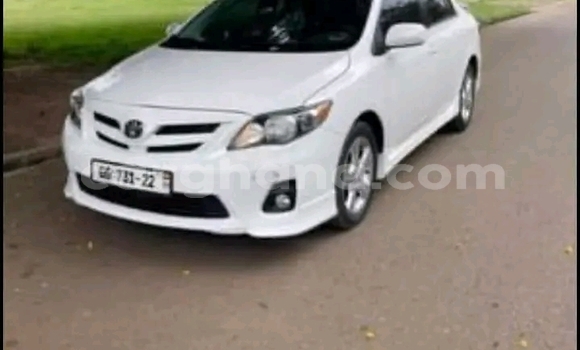 Ra Àlòkù Toyota Corolla funfun Ọkọ̀ in Accra ni Greater Accra