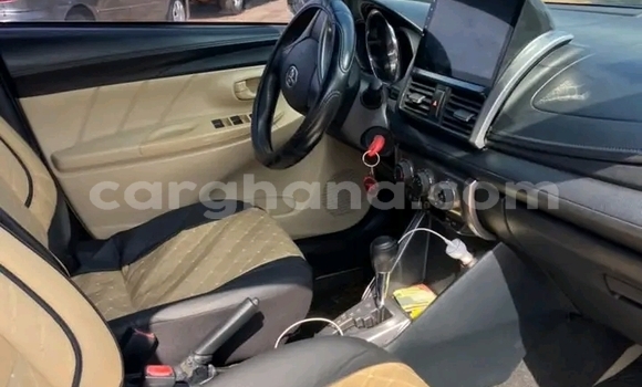 Ra Àlòkù Toyota Yaris Red Ọkọ̀ in Accra ni Greater Accra