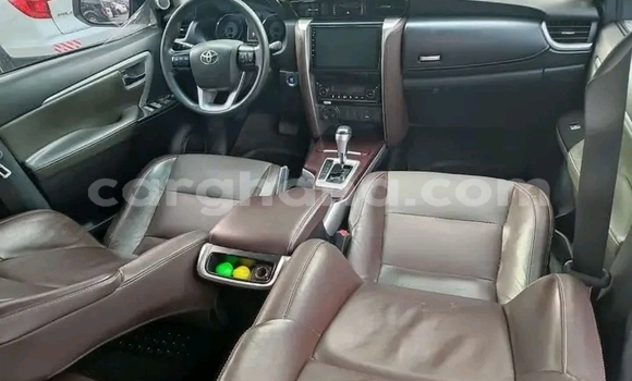 Buy Used Toyota Fortuner White Car in Accra in Greater Accra Buy Used Toyota Fortuner White Car in Accra in Greater Accra