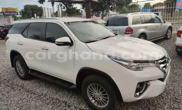 Buy Used Toyota Fortuner White Car in Accra in Greater Accra Buy Used Toyota Fortuner White Car in Accra in Greater Accra