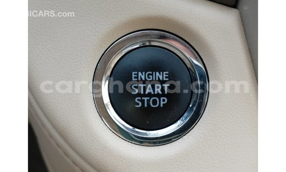 Buy Import Toyota Land Cruiser White Car in Import - Dubai in Ashanti Buy Import Toyota Land Cruiser White Car in Import - Dubai in Ashanti