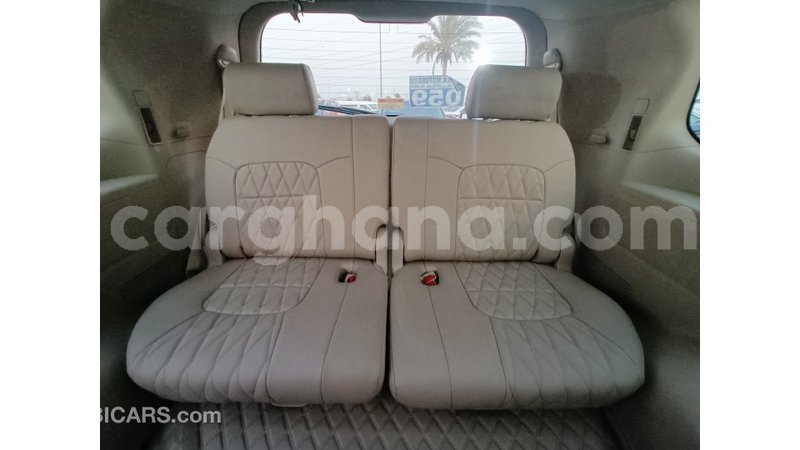 Big with watermark toyota land cruiser ashanti import dubai 48924