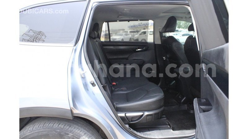 Big with watermark toyota highlander ashanti import dubai 48925