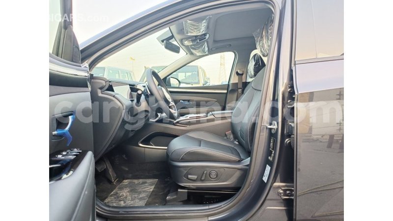 Big with watermark hyundai tucson ashanti import dubai 48928