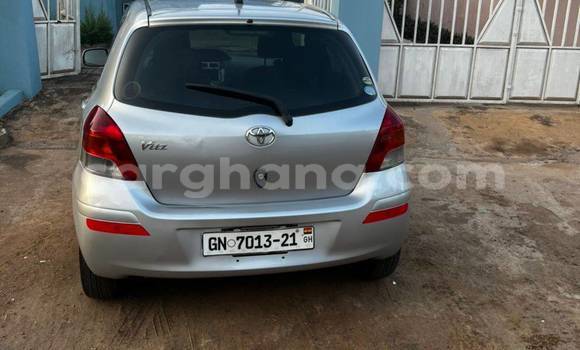 Sayi Na hannu Toyota Vitz Azurfa Mota in Accra a Greater Accra Sayi Na hannu Toyota Vitz Azurfa Mota in Accra a Greater Accra