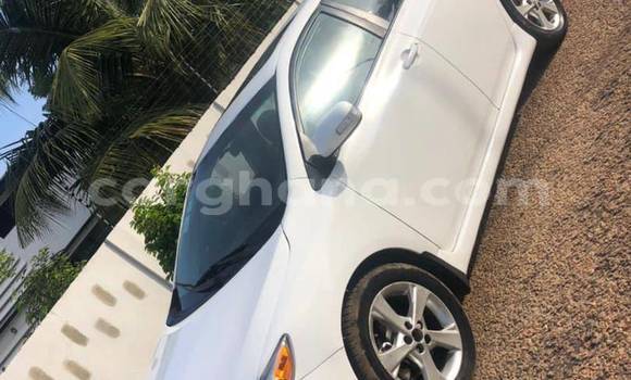 Sayi Na hannu Toyota Corolla White Mota in Accra a Greater Accra Sayi Na hannu Toyota Corolla White Mota in Accra a Greater Accra