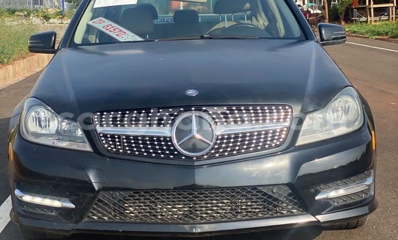 Ra Àlòkù Mercedes‒Benz C–Class Black Ọkọ̀ in Accra ni Greater Accra