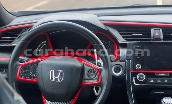 Sayi Na hannu Honda Civic Azurfa Mota in Accra a Greater Accra Sayi Na hannu Honda Civic Azurfa Mota in Accra a Greater Accra