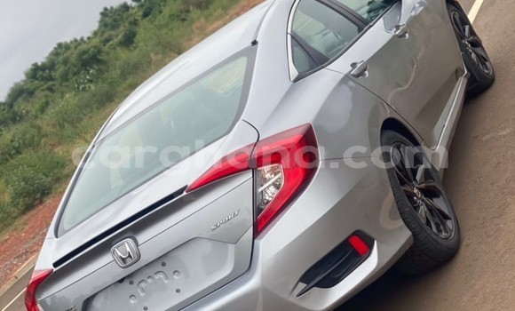 Sayi Na hannu Honda Civic Azurfa Mota in Accra a Greater Accra Sayi Na hannu Honda Civic Azurfa Mota in Accra a Greater Accra