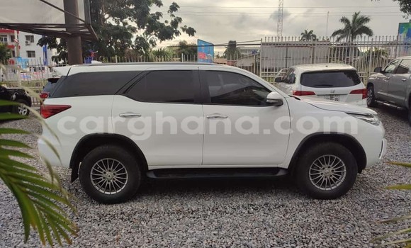 Buy Used Toyota Fortuner White Car in Accra in Greater Accra