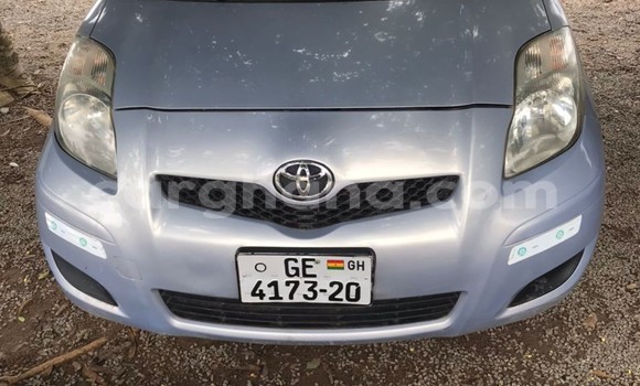 Sayi Na hannu Toyota Vitz Blue Mota in Accra a Greater Accra