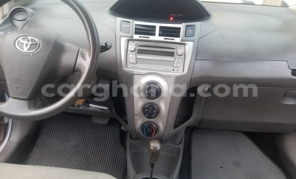 Sayi Na hannu Toyota Vitz Blue Mota in Accra a Greater Accra Sayi Na hannu Toyota Vitz Blue Mota in Accra a Greater Accra