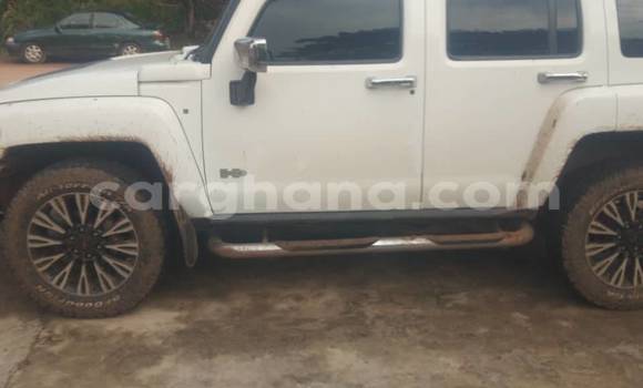 Ra Àlòkù Hummer H3 funfun Ọkọ̀ in Accra ni Greater Accra Ra Àlòkù Hummer H3 funfun Ọkọ̀ in Accra ni Greater Accra