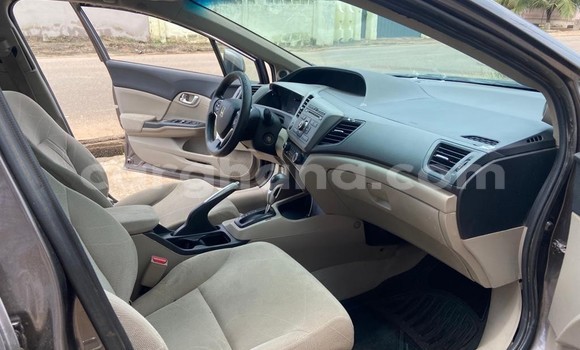 Sayi Na hannu Honda Civic Brown Mota in Accra a Greater Accra Sayi Na hannu Honda Civic Brown Mota in Accra a Greater Accra