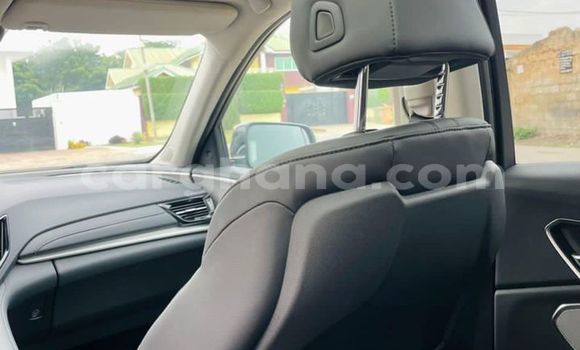 Sayi Na hannu Mercedes‒Benz C–Class Azurfa Mota in Accra a Greater Accra Sayi Na hannu Mercedes‒Benz C–Class Azurfa Mota in Accra a Greater Accra