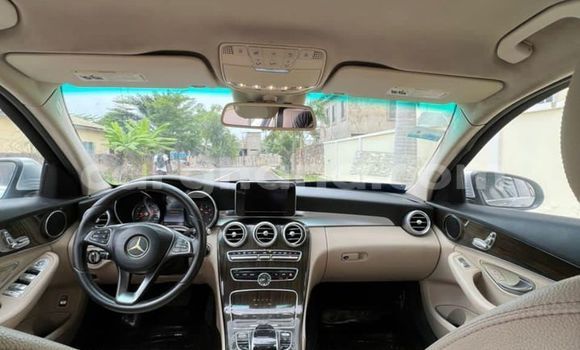 Sayi Na hannu Mercedes‒Benz C–Class Azurfa Mota in Accra a Greater Accra Sayi Na hannu Mercedes‒Benz C–Class Azurfa Mota in Accra a Greater Accra
