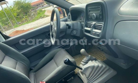 Sayi Na hannu Nissan Hardbody White Mota in Accra a Greater Accra Sayi Na hannu Nissan Hardbody White Mota in Accra a Greater Accra