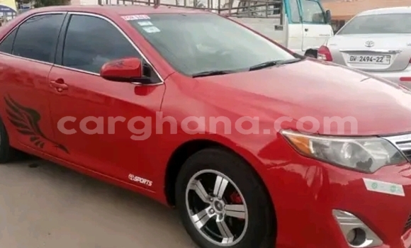 Ra Àlòkù Toyota Camry Red Ọkọ̀ in Accra ni Greater Accra Ra Àlòkù Toyota Camry Red Ọkọ̀ in Accra ni Greater Accra