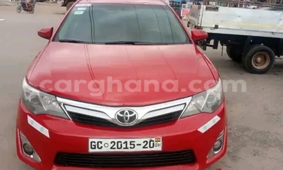 Ra Àlòkù Toyota Camry Red Ọkọ̀ in Accra ni Greater Accra Ra Àlòkù Toyota Camry Red Ọkọ̀ in Accra ni Greater Accra