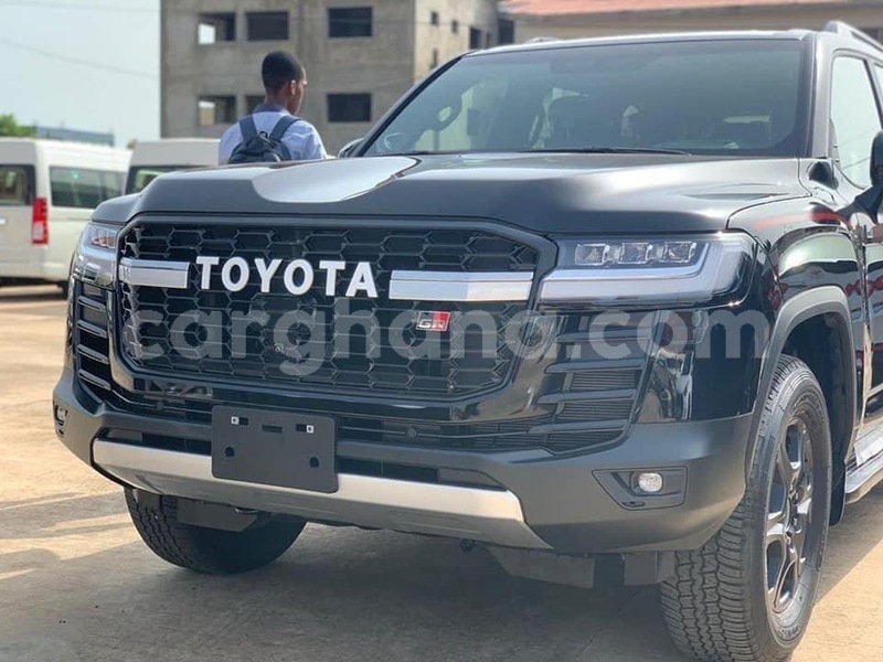 Big with watermark toyota land cruiser eastern ada 49002