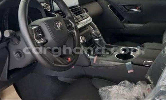 Sayi Na hannu Toyota Land Cruiser Black Mota in Ada a Gabas Sayi Na hannu Toyota Land Cruiser Black Mota in Ada a Gabas