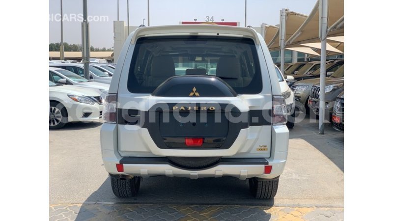 Big with watermark mitsubishi pajero ashanti import dubai 49004