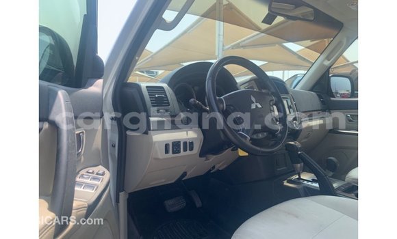 Sayi Imported Mitsubishi Pajero White Mota in Import - Dubai a Ashanti Sayi Imported Mitsubishi Pajero White Mota in Import - Dubai a Ashanti
