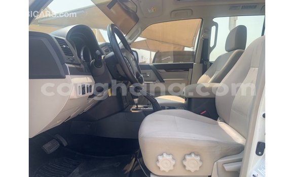 Sayi Imported Mitsubishi Pajero White Mota in Import - Dubai a Ashanti Sayi Imported Mitsubishi Pajero White Mota in Import - Dubai a Ashanti