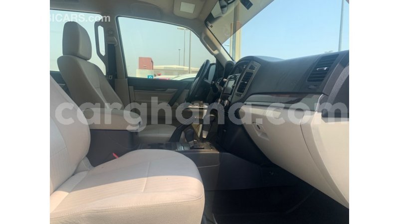 Big with watermark mitsubishi pajero ashanti import dubai 49004