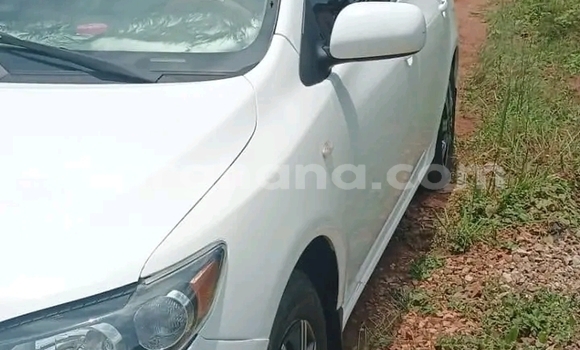 Buy Used Toyota Corolla White Car in Accra in Greater Accra Buy Used Toyota Corolla White Car in Accra in Greater Accra
