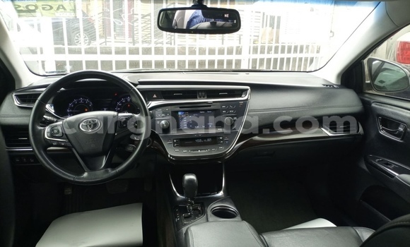 Sayi Na hannu Toyota Avalon Black Mota in Accra a Greater Accra Sayi Na hannu Toyota Avalon Black Mota in Accra a Greater Accra