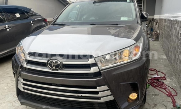 Ra Àlòkù Toyota Highlander Miiran Ọkọ̀ in Accra ni Greater Accra
