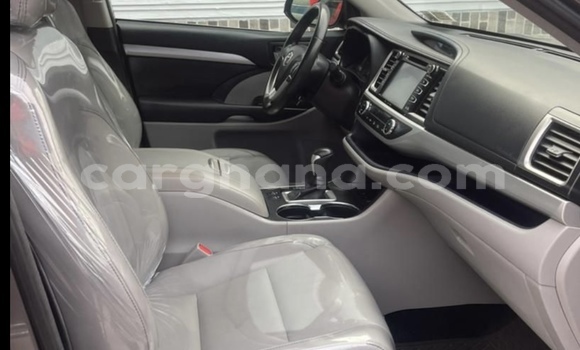 Sayi Na hannu Toyota Highlander Sauran Mota in Accra a Greater Accra Sayi Na hannu Toyota Highlander Sauran Mota in Accra a Greater Accra