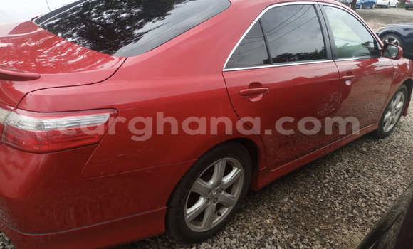 Sayi Na hannu Toyota Camry Red Mota in Accra a Greater Accra