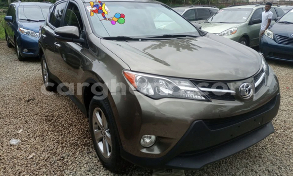 Ra Àlòkù Toyota RAV4 Alawọ ewe Ọkọ̀ in Accra ni Greater Accra