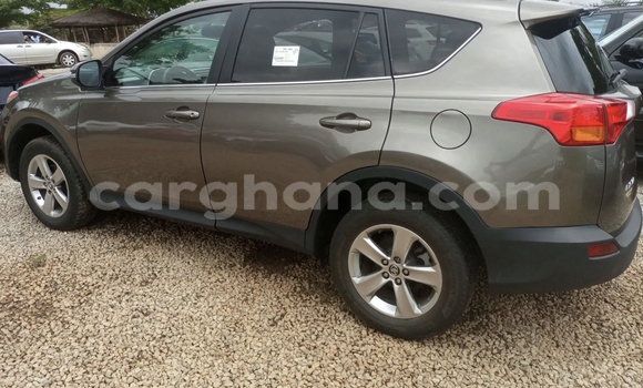 Buy Used Toyota RAV4 Green Car in Accra in Greater Accra Buy Used Toyota RAV4 Green Car in Accra in Greater Accra