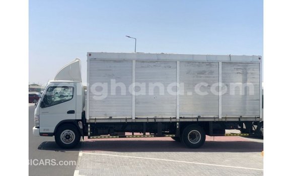 Ra Imported Mitsubishi i funfun Ọkọ̀ in Import - Dubai ni Ashanti Ra Imported Mitsubishi i funfun Ọkọ̀ in Import - Dubai ni Ashanti