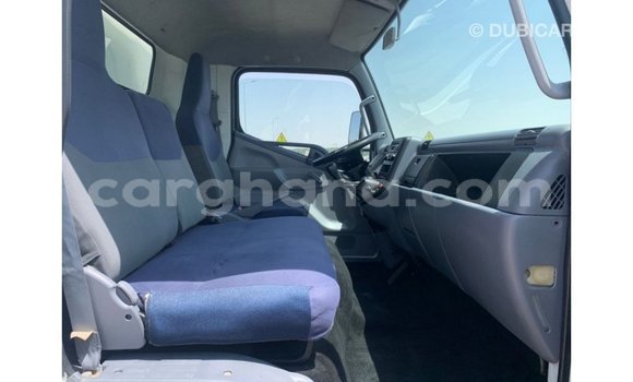 Ra Imported Mitsubishi i funfun Ọkọ̀ in Import - Dubai ni Ashanti Ra Imported Mitsubishi i funfun Ọkọ̀ in Import - Dubai ni Ashanti