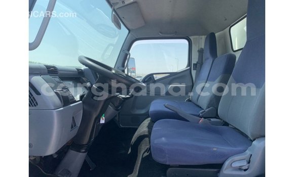 Ra Imported Mitsubishi i funfun Ọkọ̀ in Import - Dubai ni Ashanti Ra Imported Mitsubishi i funfun Ọkọ̀ in Import - Dubai ni Ashanti