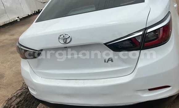 Sayi Na hannu Toyota Yaris White Mota in Accra a Greater Accra Sayi Na hannu Toyota Yaris White Mota in Accra a Greater Accra
