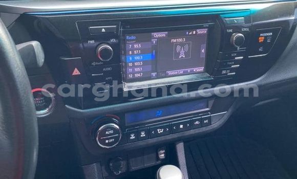 Sayi Na hannu Toyota Corolla Azurfa Mota in Accra a Greater Accra Sayi Na hannu Toyota Corolla Azurfa Mota in Accra a Greater Accra