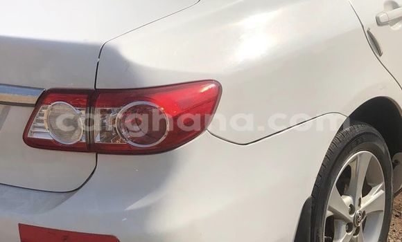 Sayi Na hannu Toyota Corolla White Mota in Accra a Greater Accra Sayi Na hannu Toyota Corolla White Mota in Accra a Greater Accra
