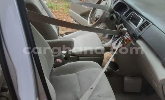 Sayi Na hannu Toyota ISis Azurfa Mota in Accra a Greater Accra Sayi Na hannu Toyota ISis Azurfa Mota in Accra a Greater Accra