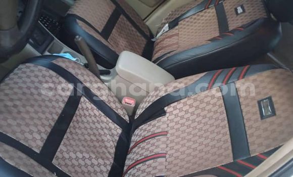 Sayi Na hannu Toyota Corolla White Mota in Kumasi a Ashanti Sayi Na hannu Toyota Corolla White Mota in Kumasi a Ashanti